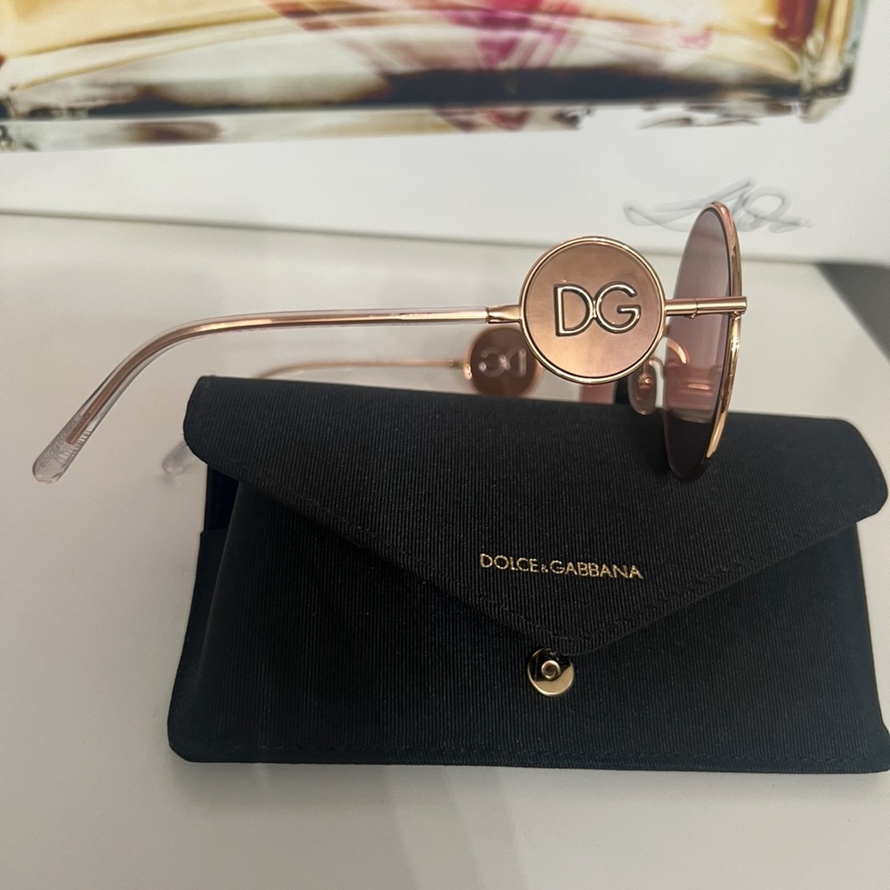 Dolce and Gabbana Authentic New rose gold sunglasses. - Picture 14 of 15